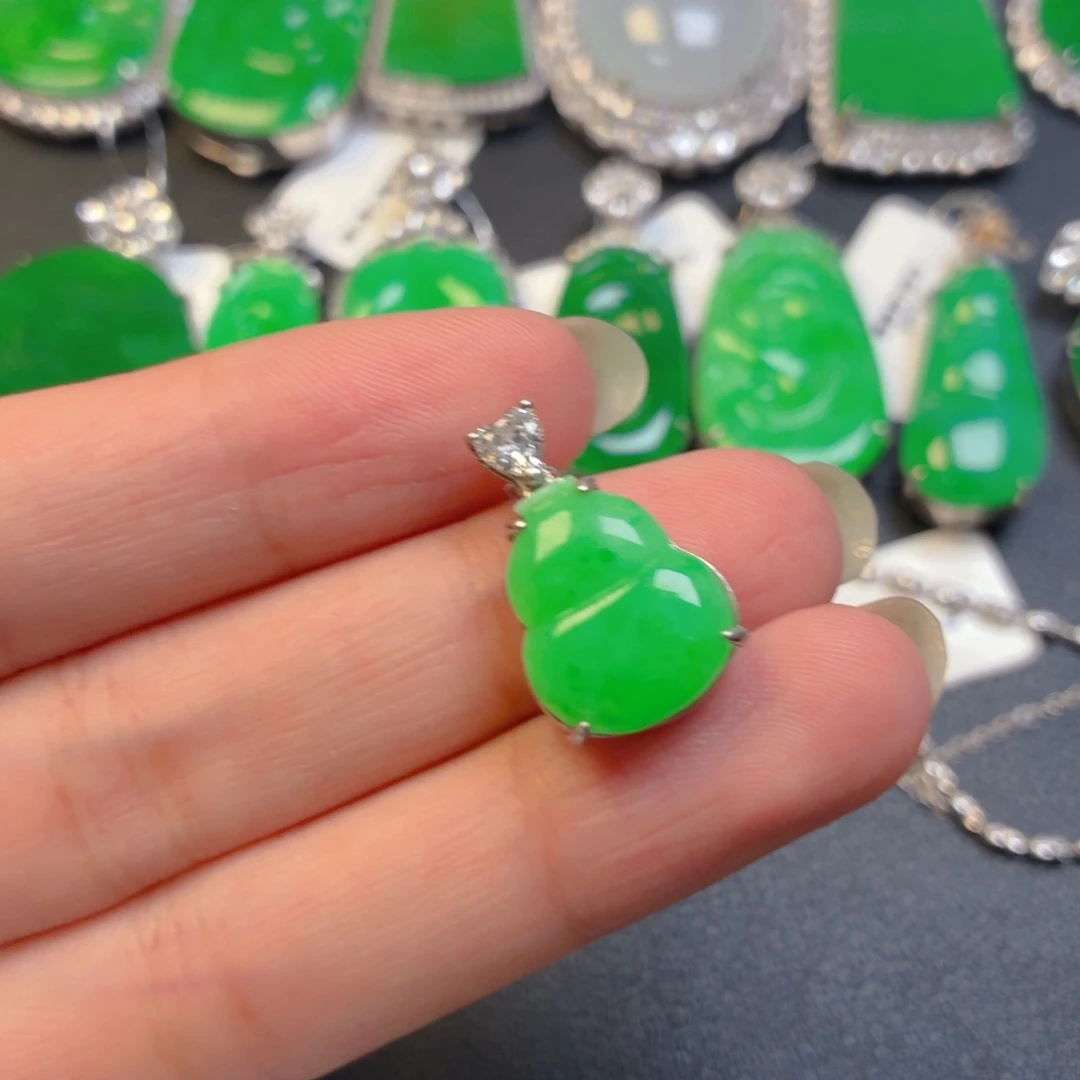 翡翠银S925镶嵌颈饰