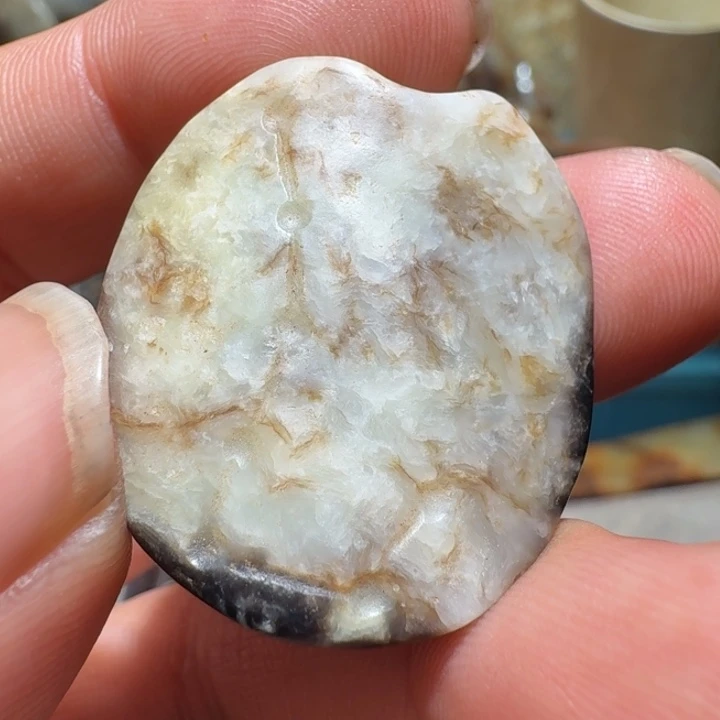 m***s和田玉（糖玉）未镶嵌颈饰