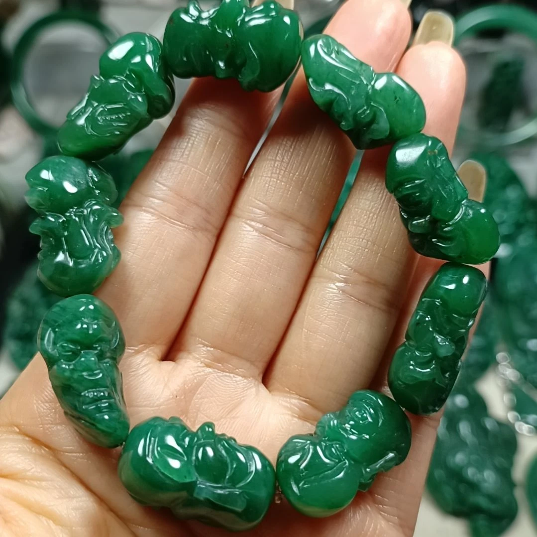 独山玉未镶嵌十八罗汉