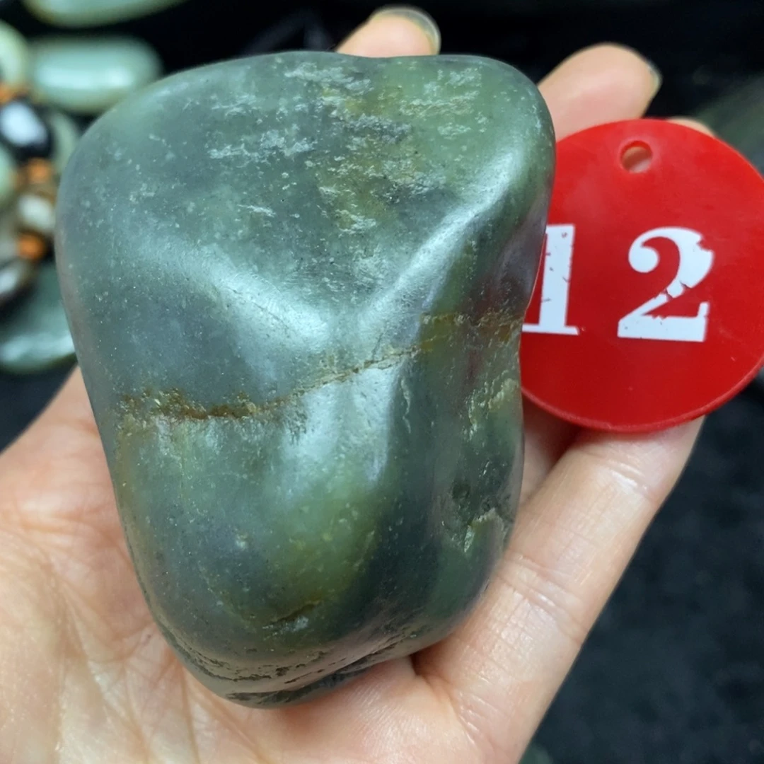 颈饰未镶嵌和田玉（糖玉）