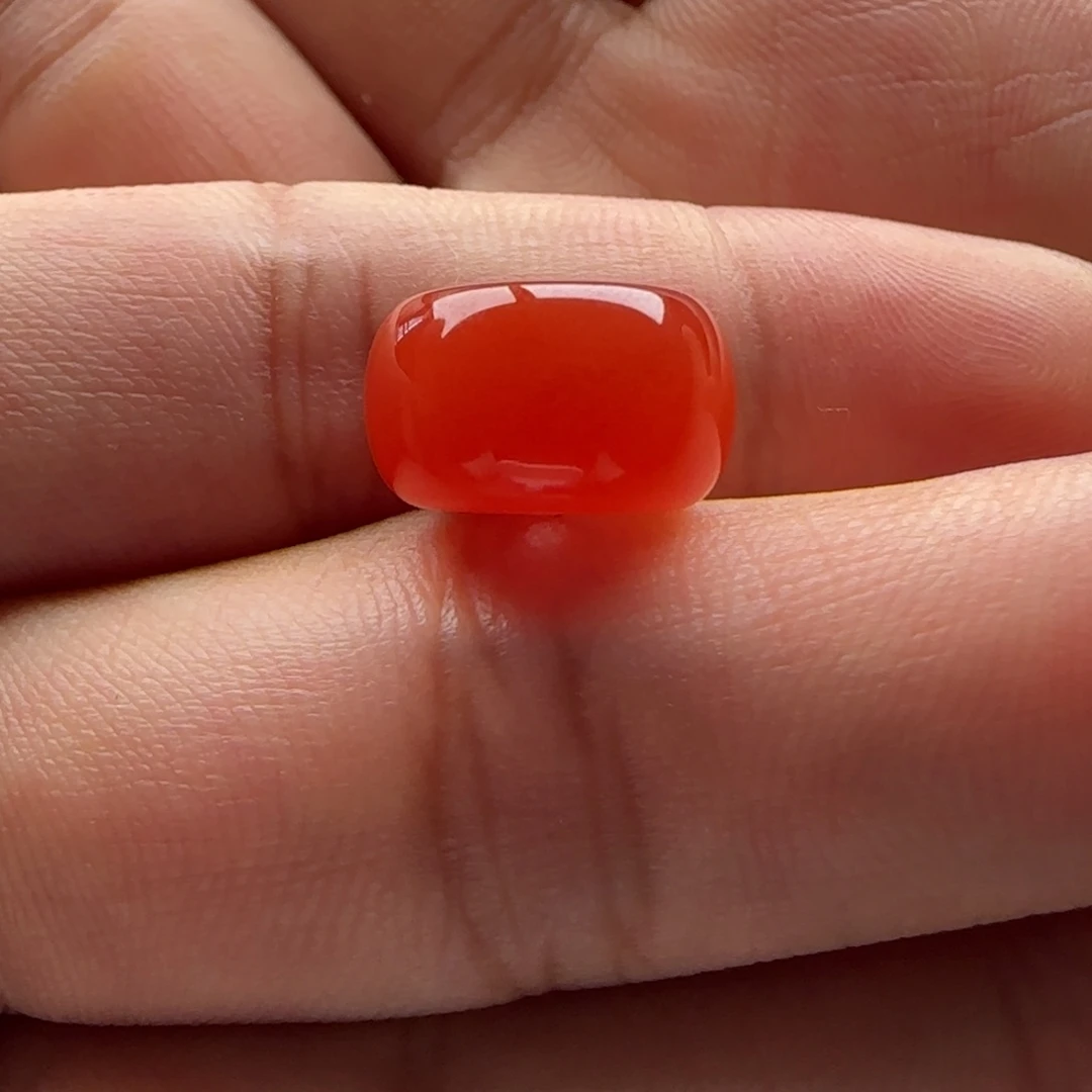 未镶嵌墩子12.8×7.6南红玛瑙