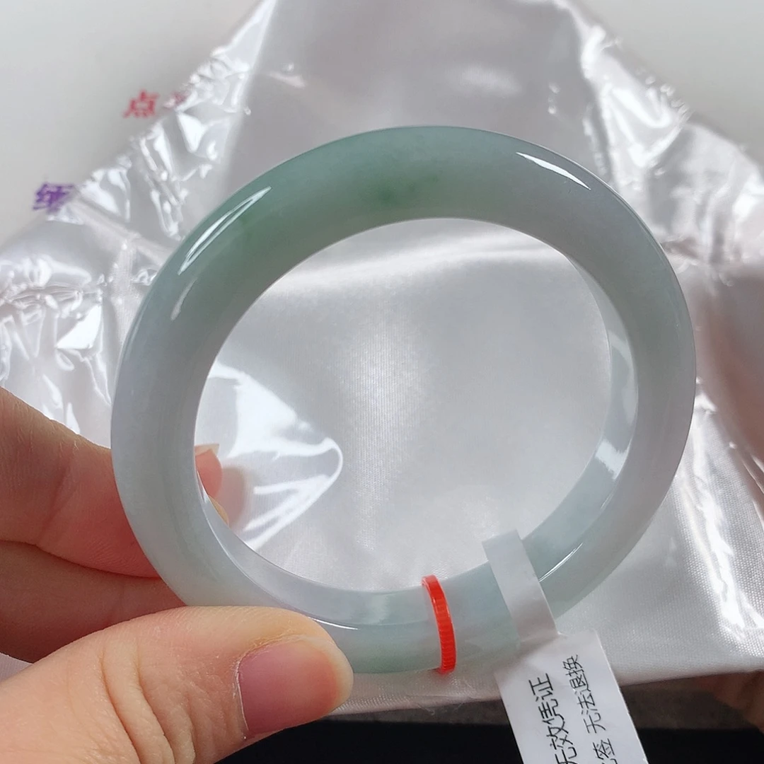 翡翠手镯未镶嵌⑧⑦