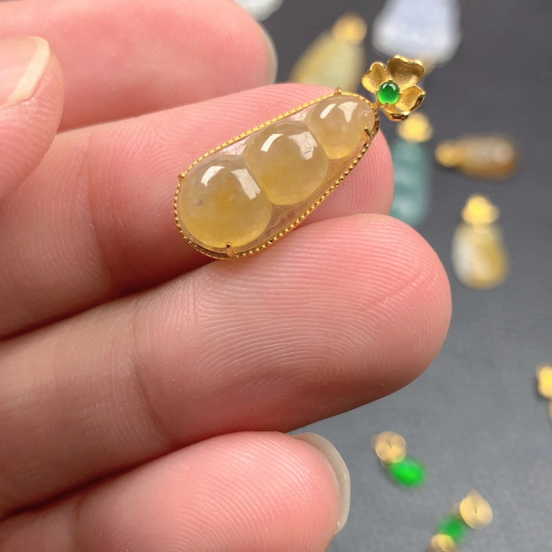 【闪购商品】颈饰18K金镶嵌翡翠翡翠