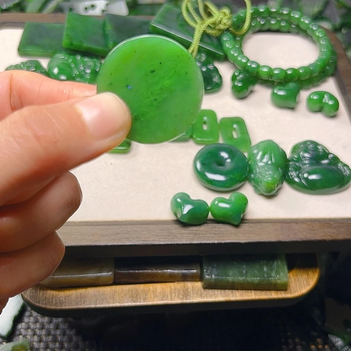 未镶嵌和田玉珠宝半成品A****？