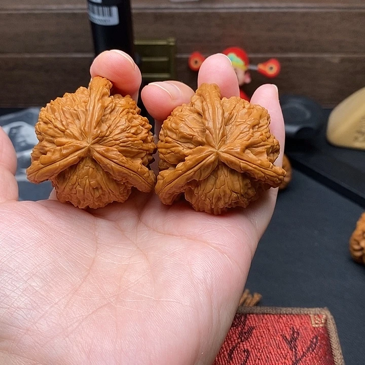 阿***博把件文玩核桃白奔