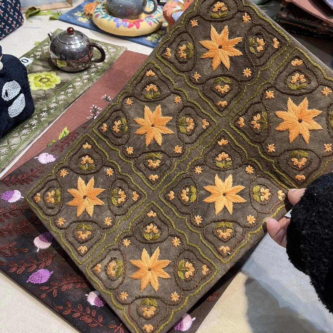 规格20.30刺子绣茶席