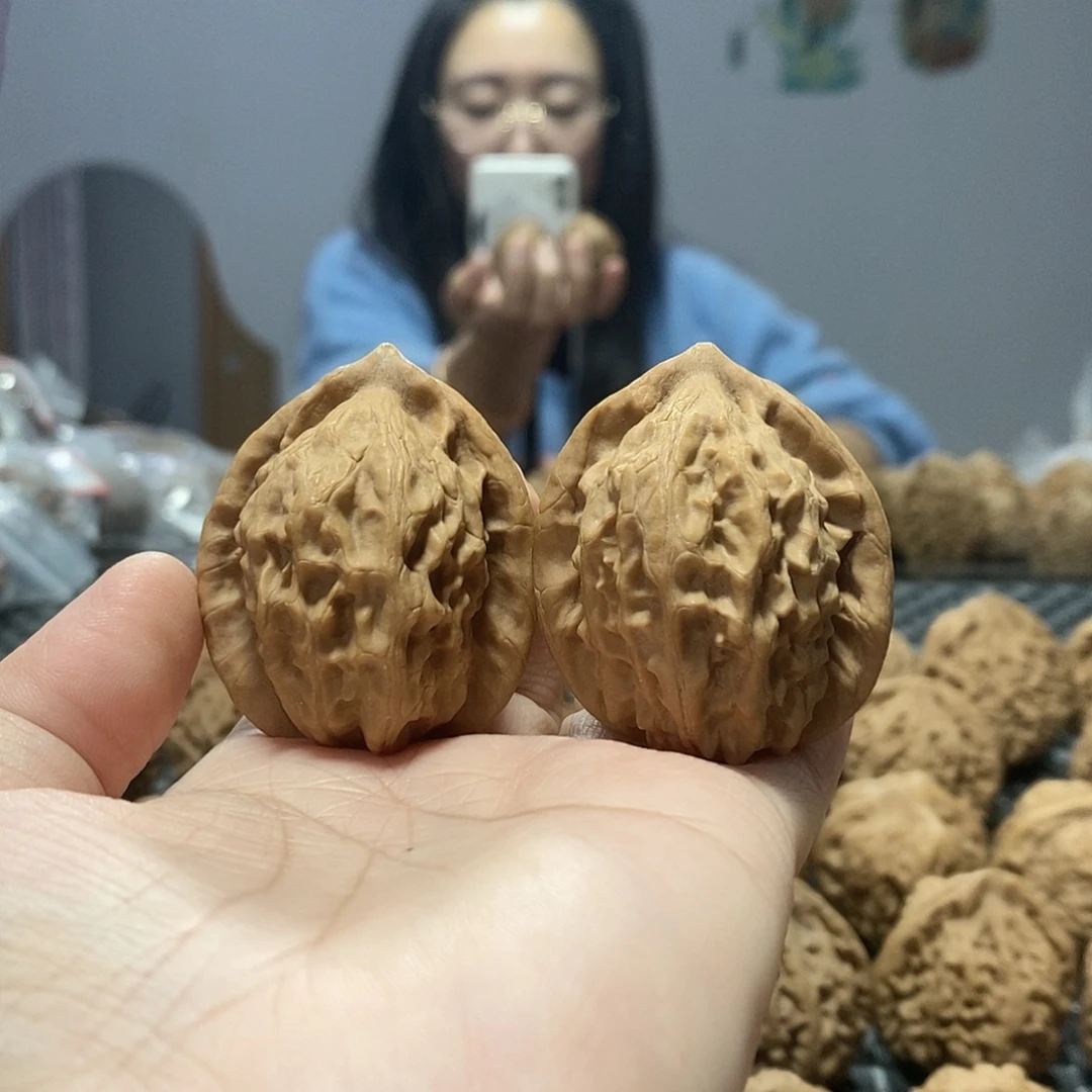 吊坠桃核大红袍39黄