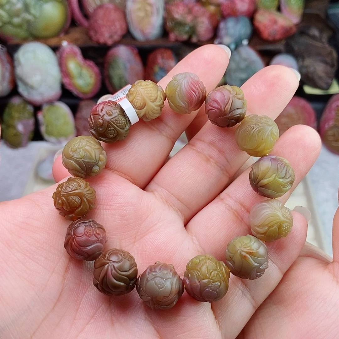 未镶嵌石英质玉（盐源）珠宝半成品