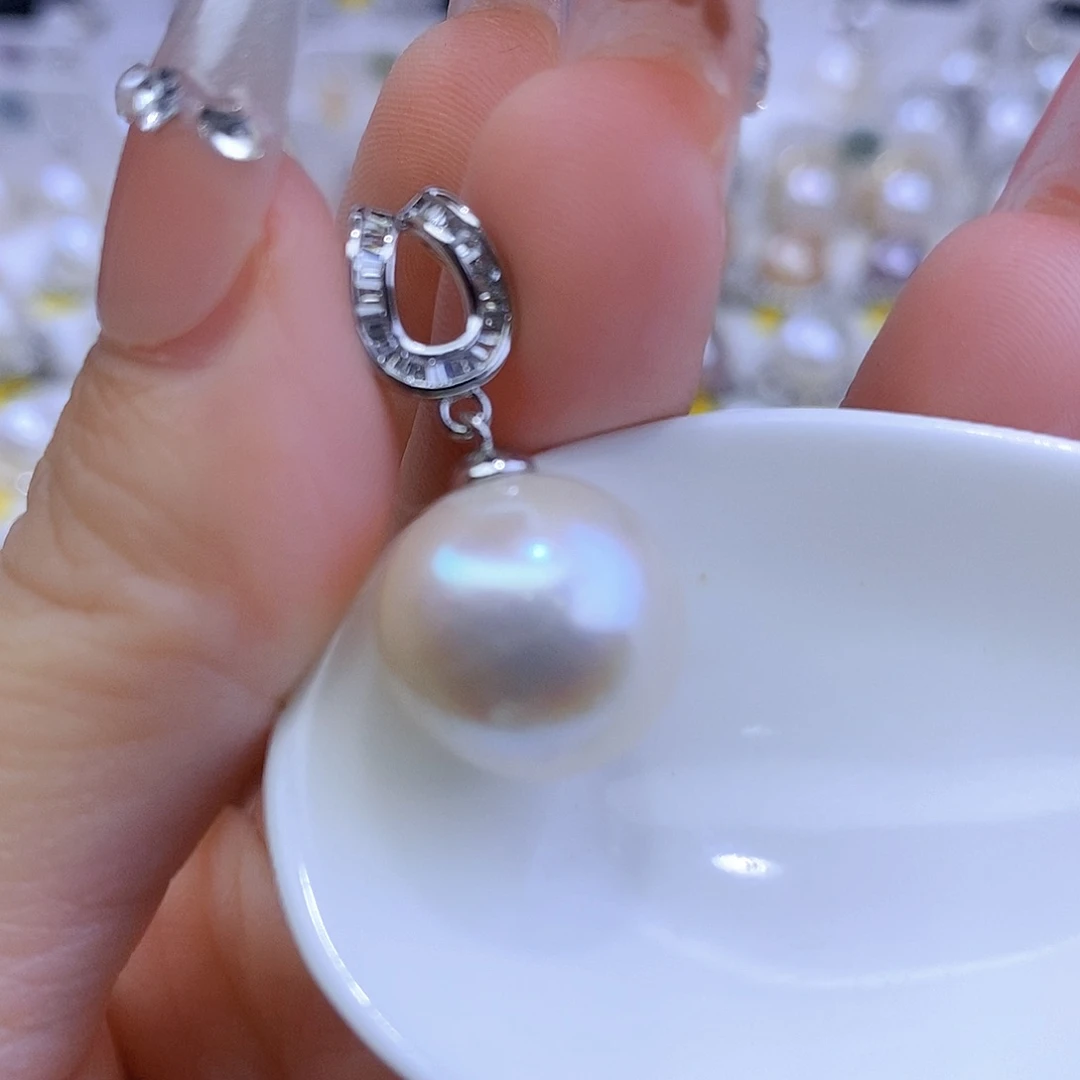 淡水珍珠合金颈饰