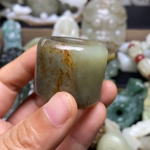 和田玉未镶嵌挂件