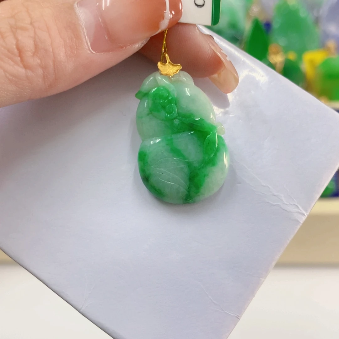 吊坠(不含链)18K金镶嵌翡翠