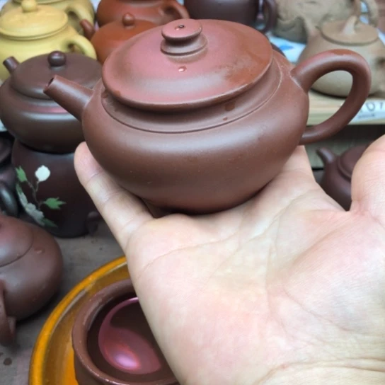 茶壶紫砂红皮龙飞碟180豪升左右