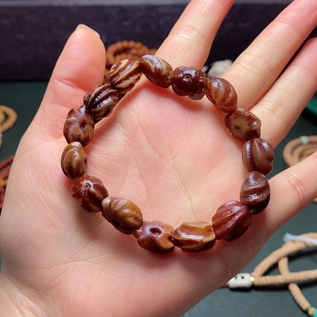 柏香籽/百香籽吊坠67.7