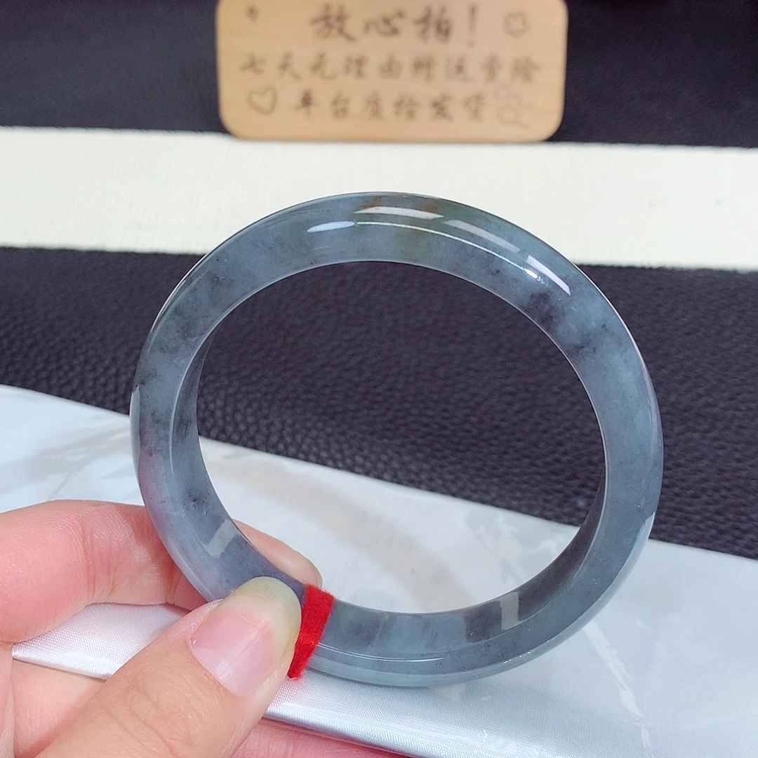 翡翠未镶嵌手镯373