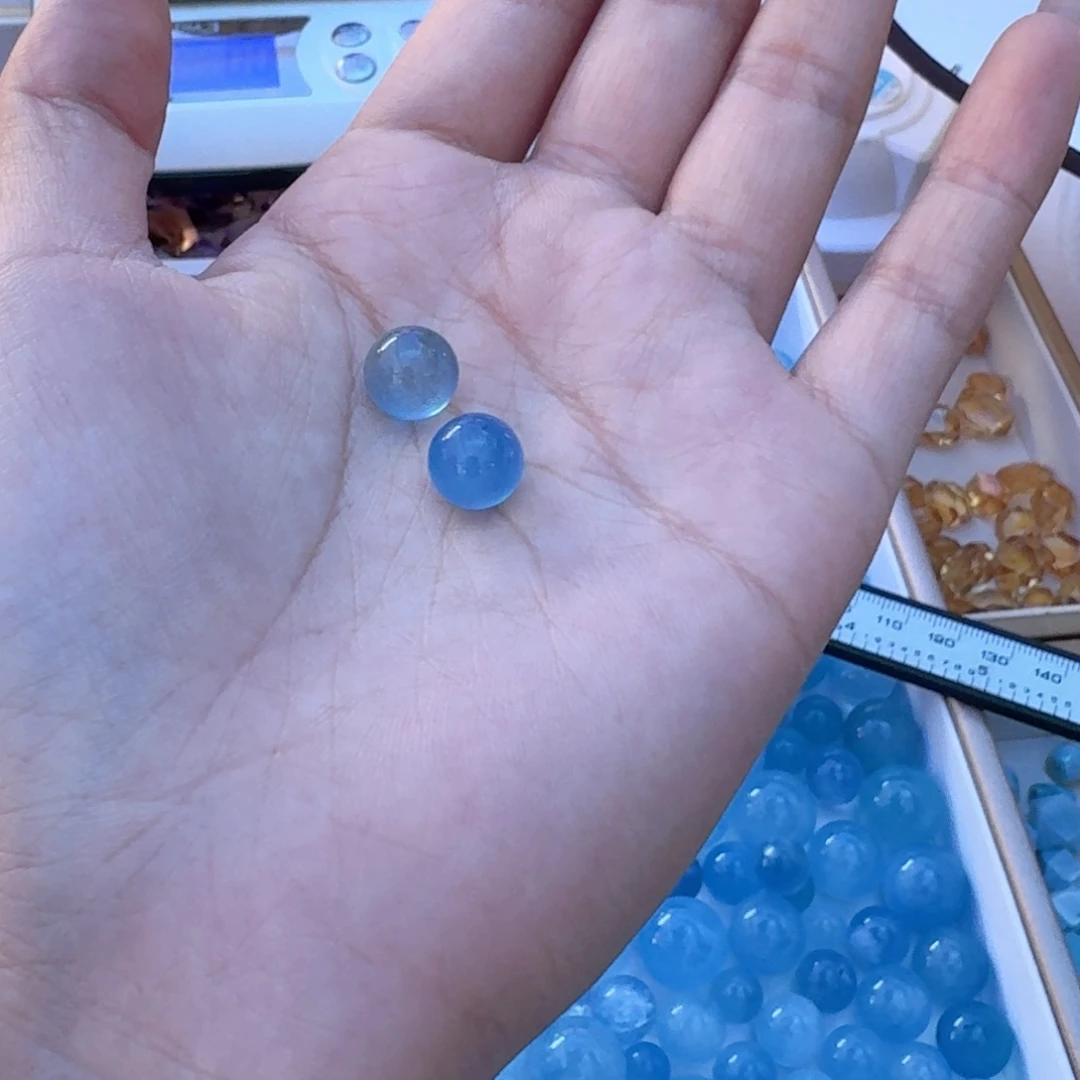 l……紫色单珠未打孔净体海蓝宝两个卡九小