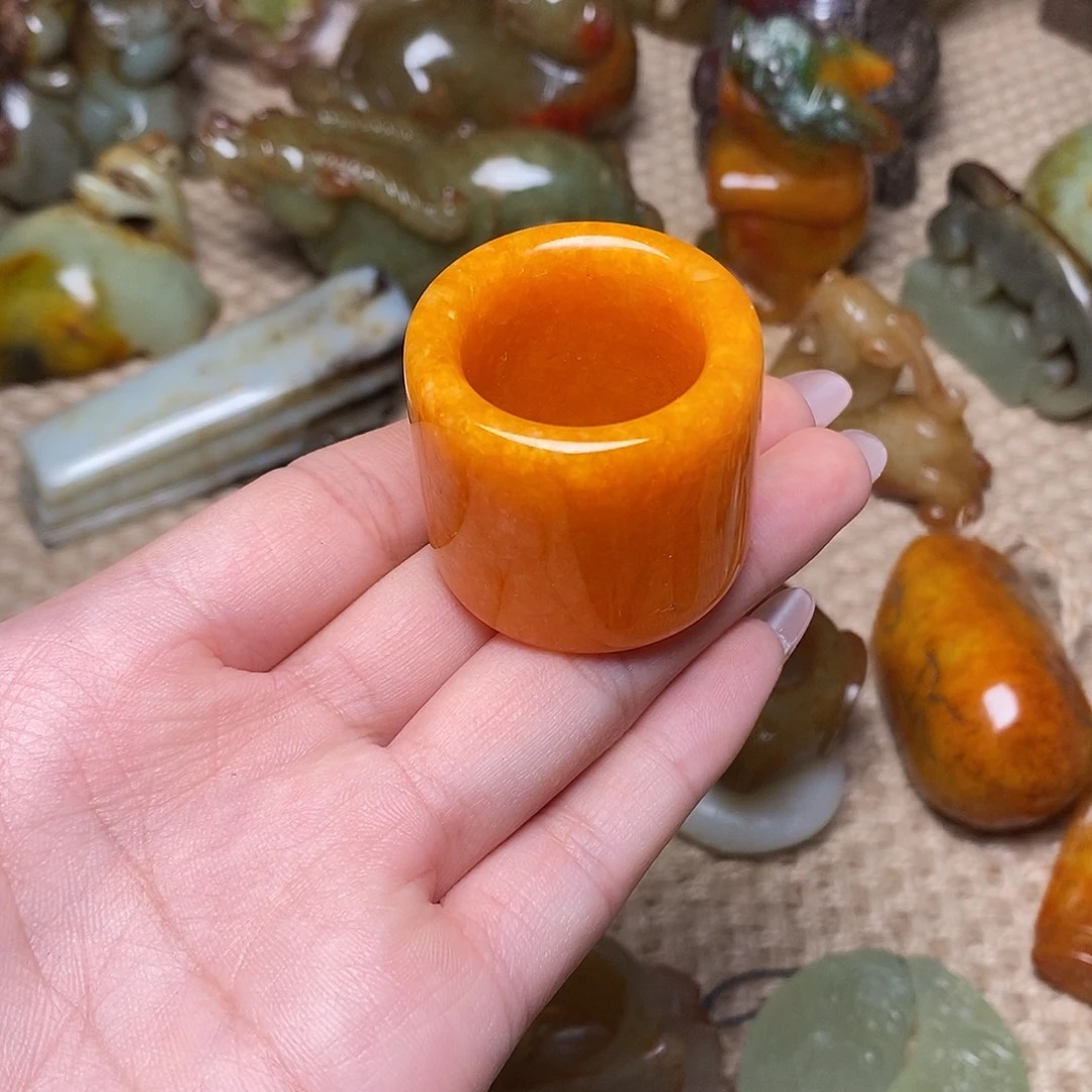 未镶嵌蛇纹石玉颈饰