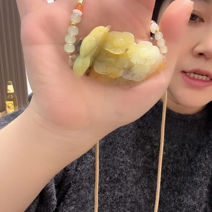 蛇纹石玉合金颈饰