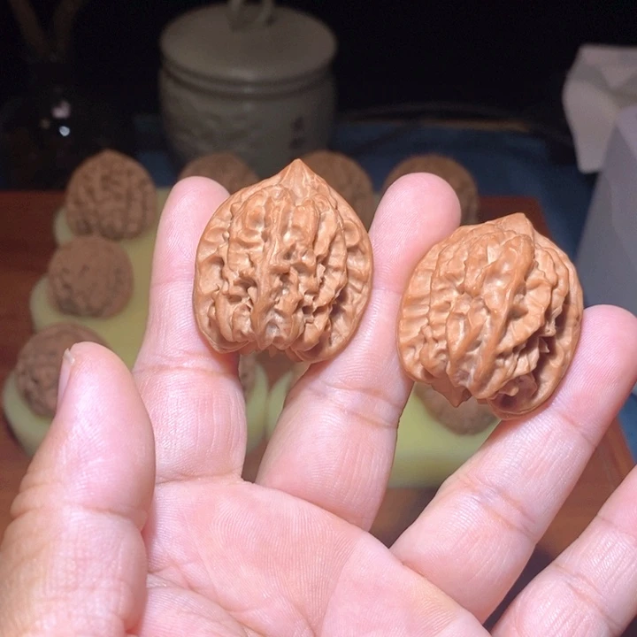 吊坠文玩核桃全品小奶龙