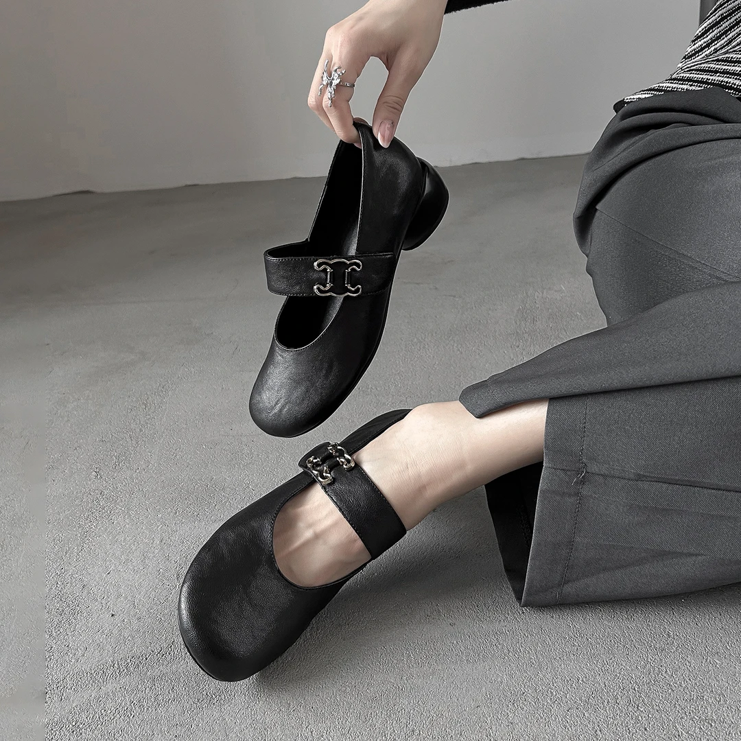 法式复古圆头一字扣带玛丽珍鞋女2025秋季新款粗跟浅口芭蕾舞单鞋