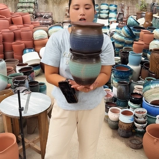 口19高20瑕疵两个盆子。