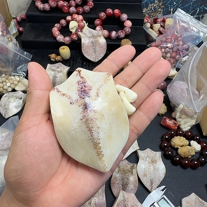 吃***饿花岗石铁合金养殖鹿头骨制作四界牌