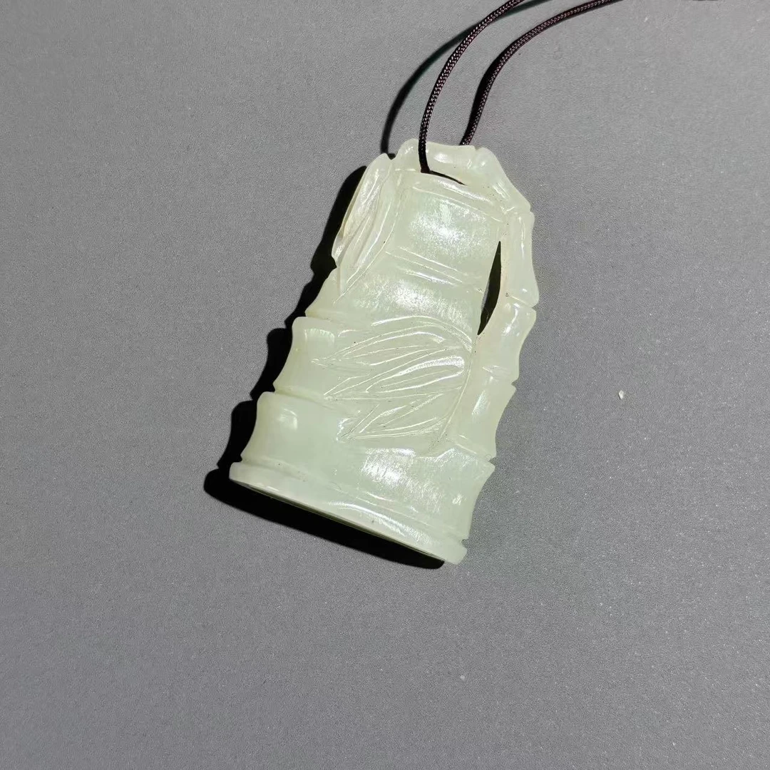 清代和田玉竹节挂件lm