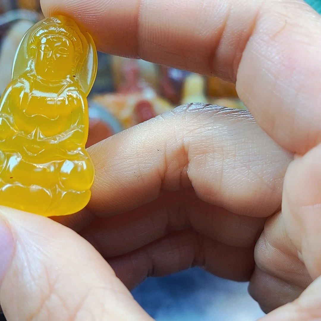 石英质玉（黄龙玉）未镶嵌颈饰