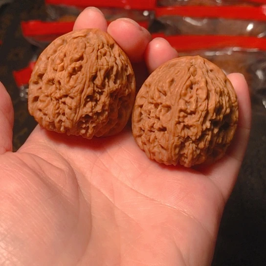 文玩核桃把件南疆石39