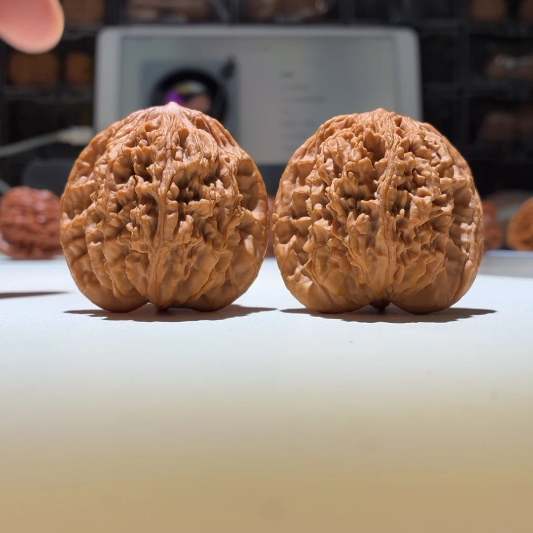 文玩核桃把件虎头43