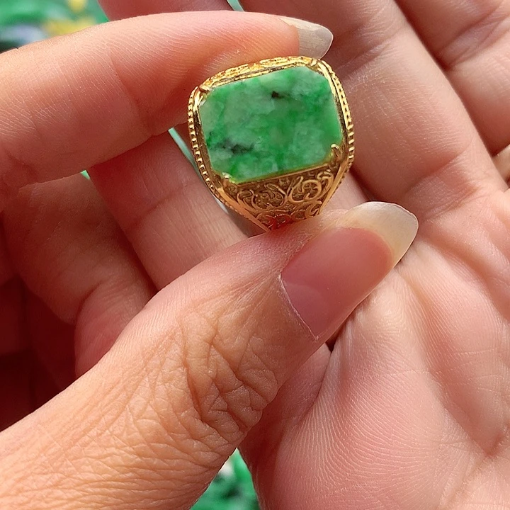 翡翠银S925镶嵌颈饰翡翠