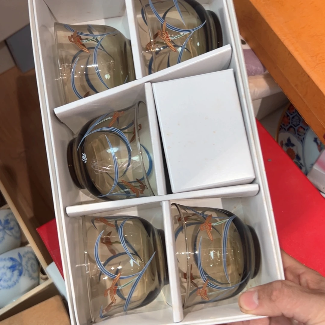 瓷片哈哈哈我也想要啊哈哈