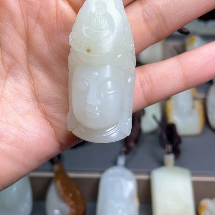 颈饰未镶嵌和田玉
