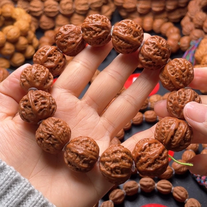 文玩核桃吊坠珊瑚粗筋