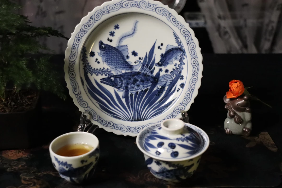 景德镇陶瓷幽蓝溪堂原矿青花经典鱼藻画片手工茶器三件套组茶具