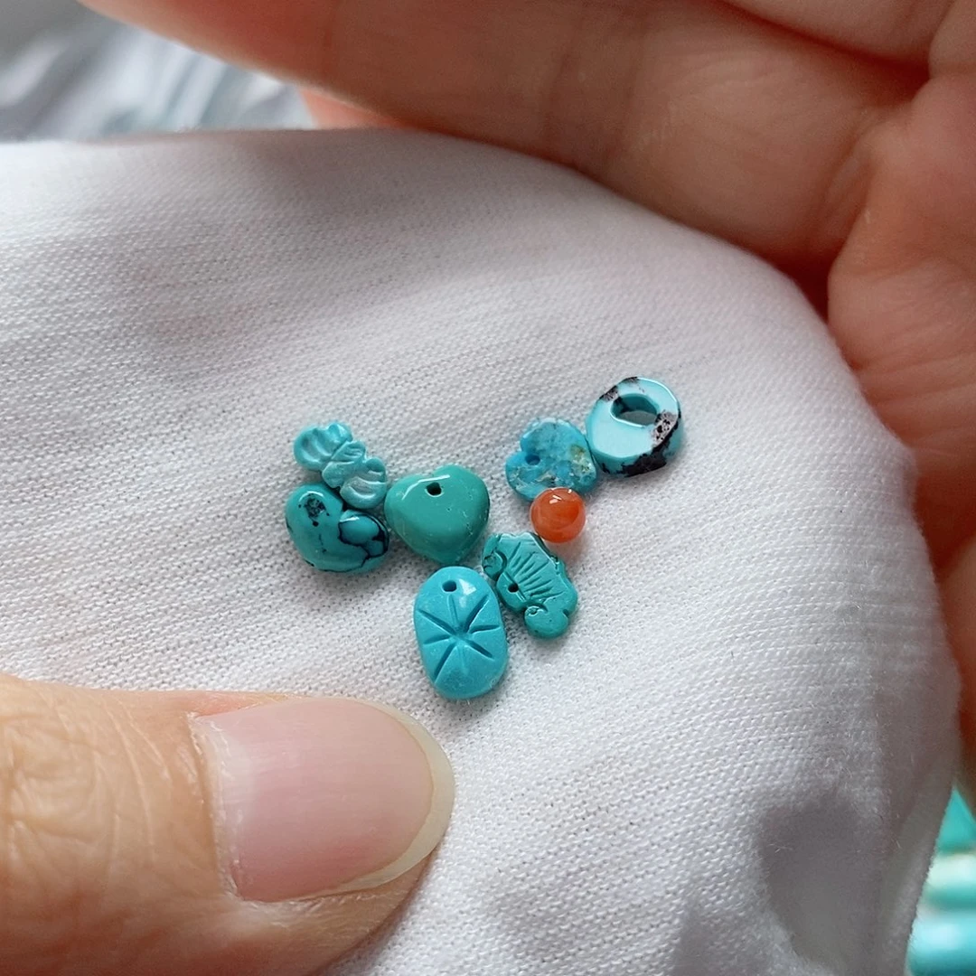 南红玛瑙未镶嵌珠宝奇石