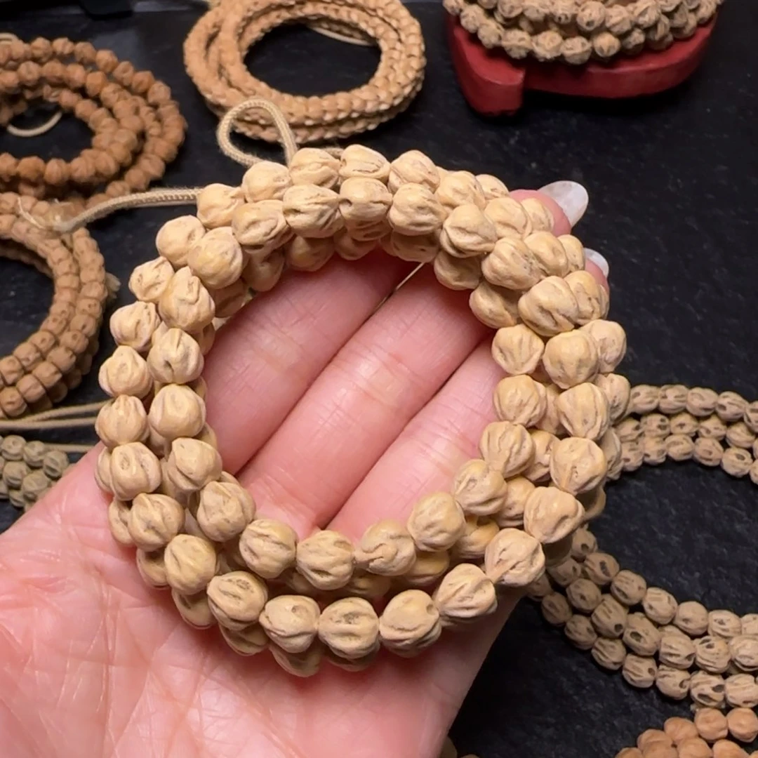 柏香籽/百香籽吊坠啊***困