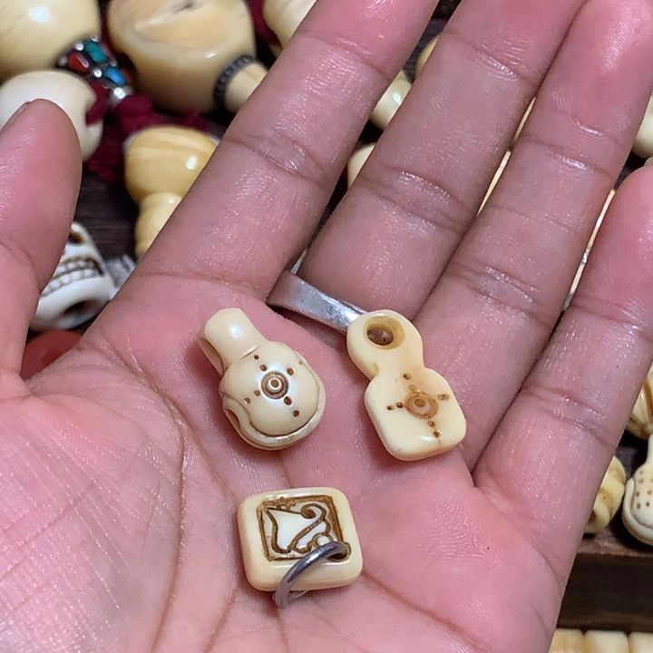 往***风吊坠龙脊菩提配饰