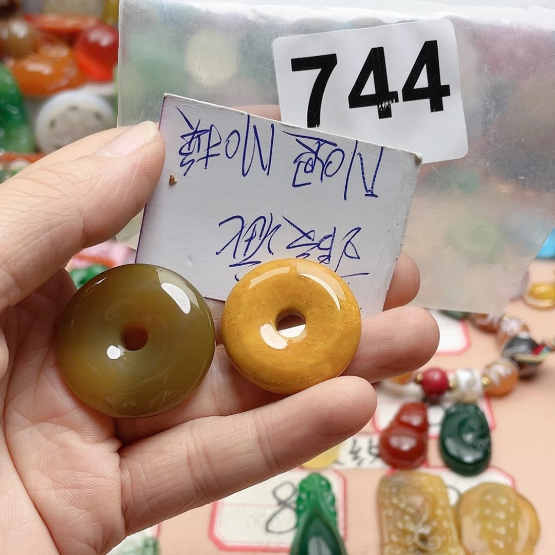 合金颈饰玛瑙/玉髓老**路
