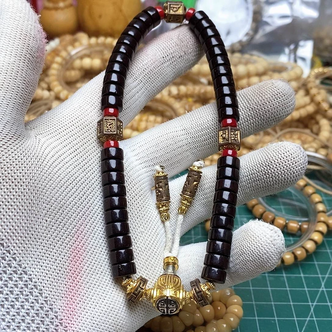 椰蒂把件药片手持福利竞拍