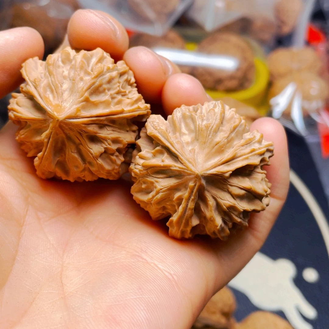 文玩核桃把件蚂****O三愣子