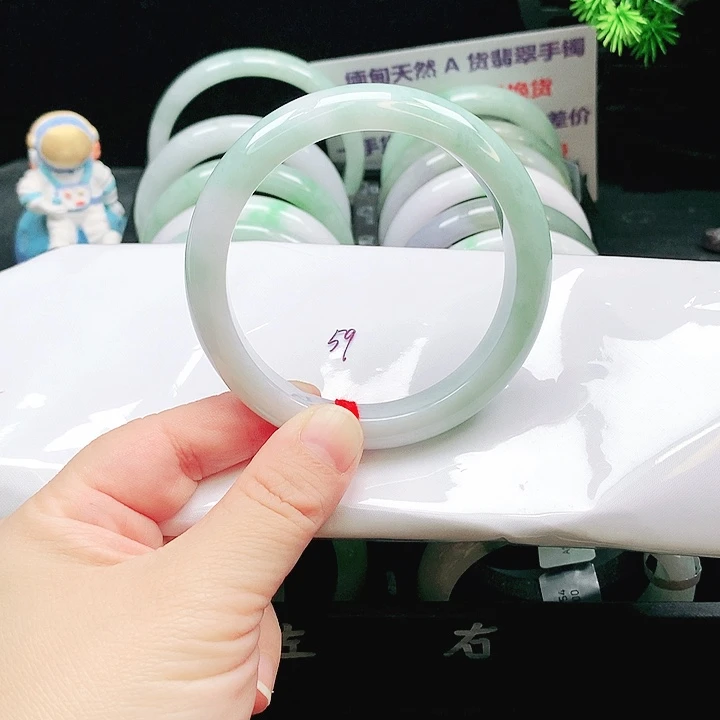 翡翠未镶嵌手镯224