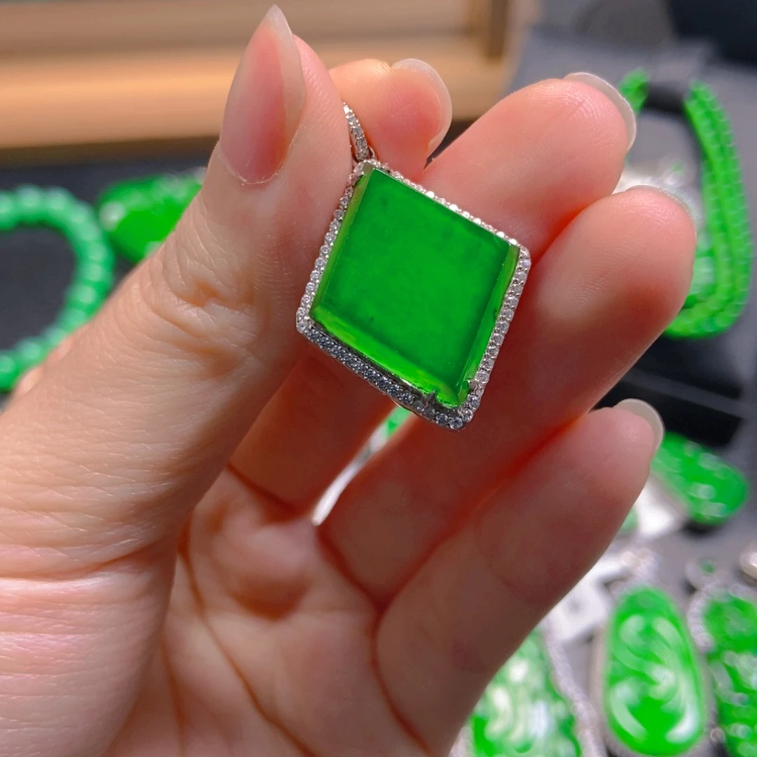 翡翠银S925镶嵌吊坠(不含链)