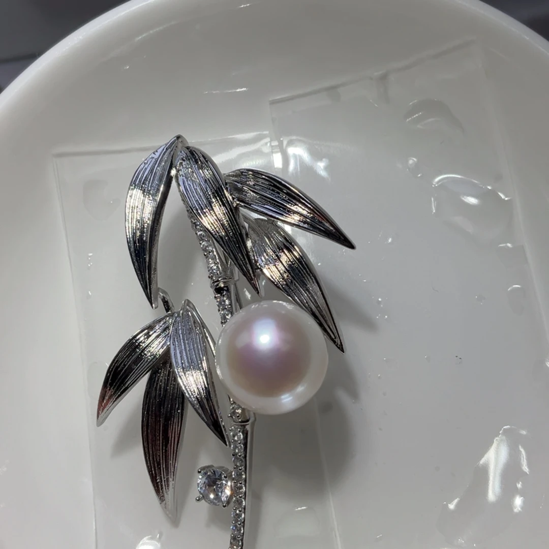 未镶嵌海水珍珠颈饰
