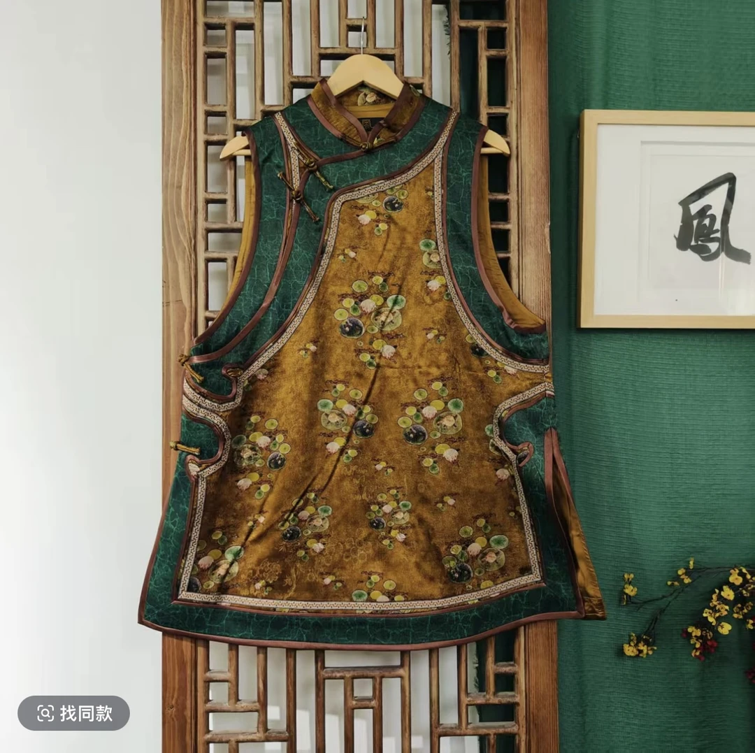 凤徕兮私人定制黄绿色暗纹香香底拼绿色如意边盘扣马甲（LS501-5）