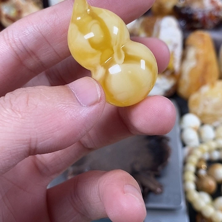 *****裸石琥珀未镶嵌我