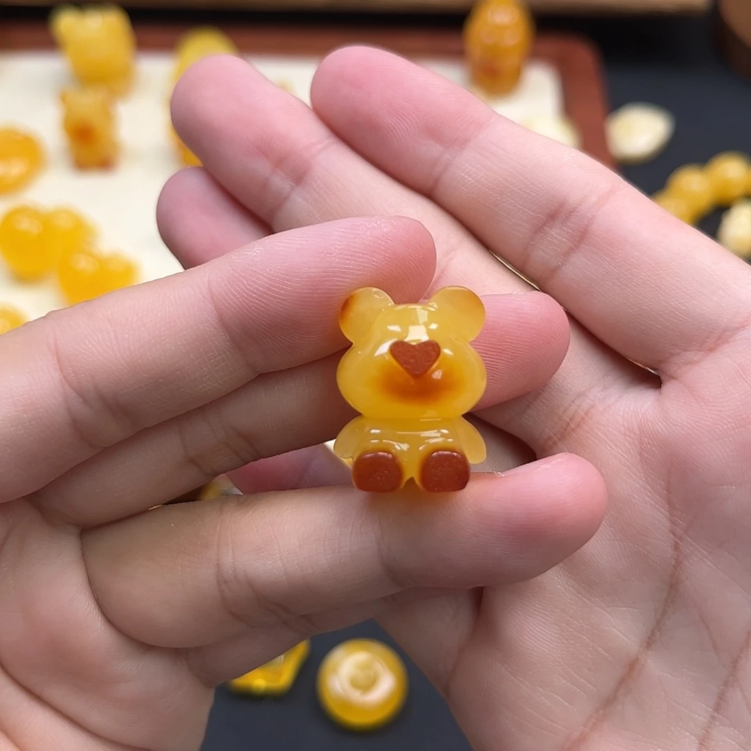 琥珀未镶嵌珠宝奇石