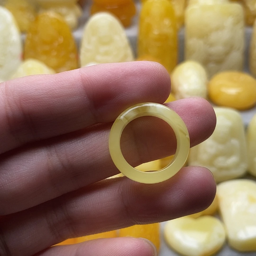 琥珀颈饰未镶嵌琥珀蜜蜡吊坠