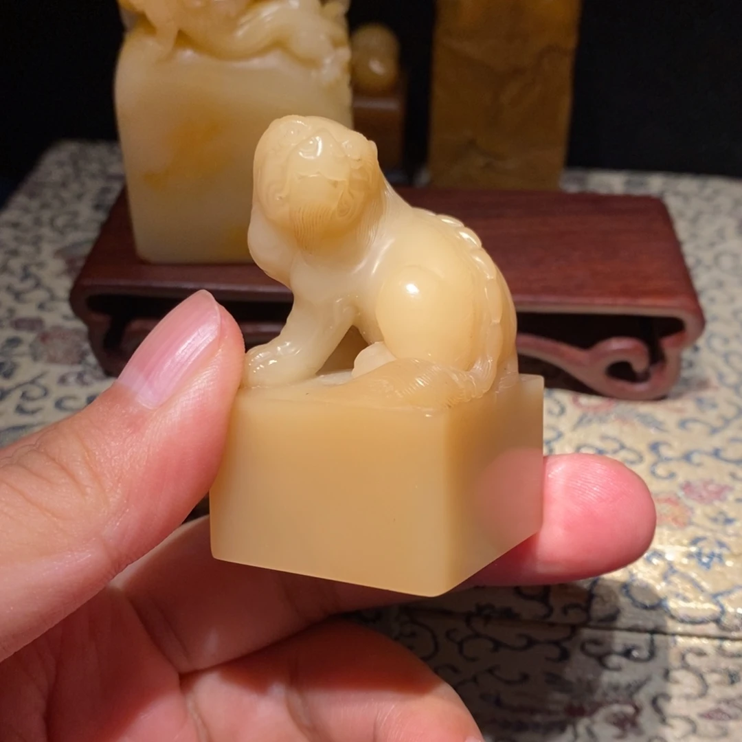 山***草寿山石收藏作品石