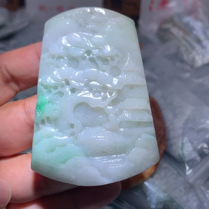 翡翠未镶嵌颈饰保真天然A货翡翠