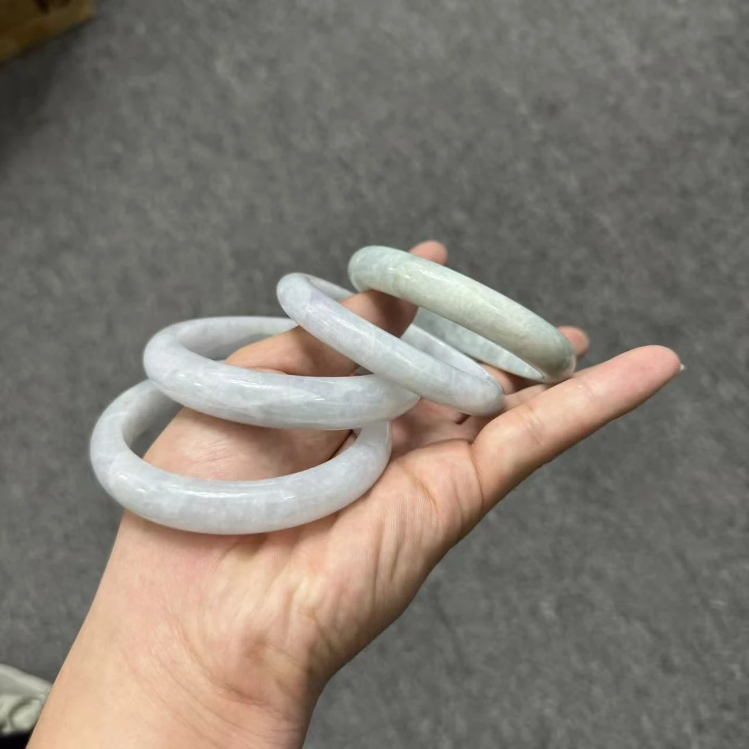 天然a货翡翠手镯-手镯1-多样性发一 有纹有裂！！！建议勿拍！！！